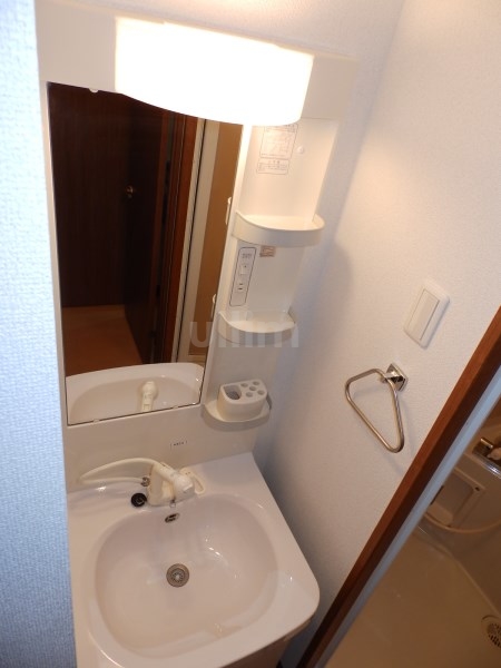 洗面設備　別の部屋の写真です。ご参考までに。