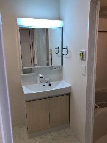 洗面設備　洗髪洗面化粧台