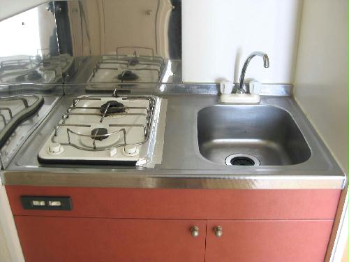 キッチン　使いやすいコンパクトなキッチンです