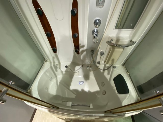 バス・シャワールーム　Supreme