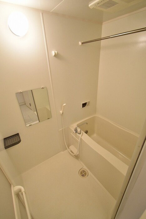 バス・シャワールーム　追い焚き機能付きユニットバス