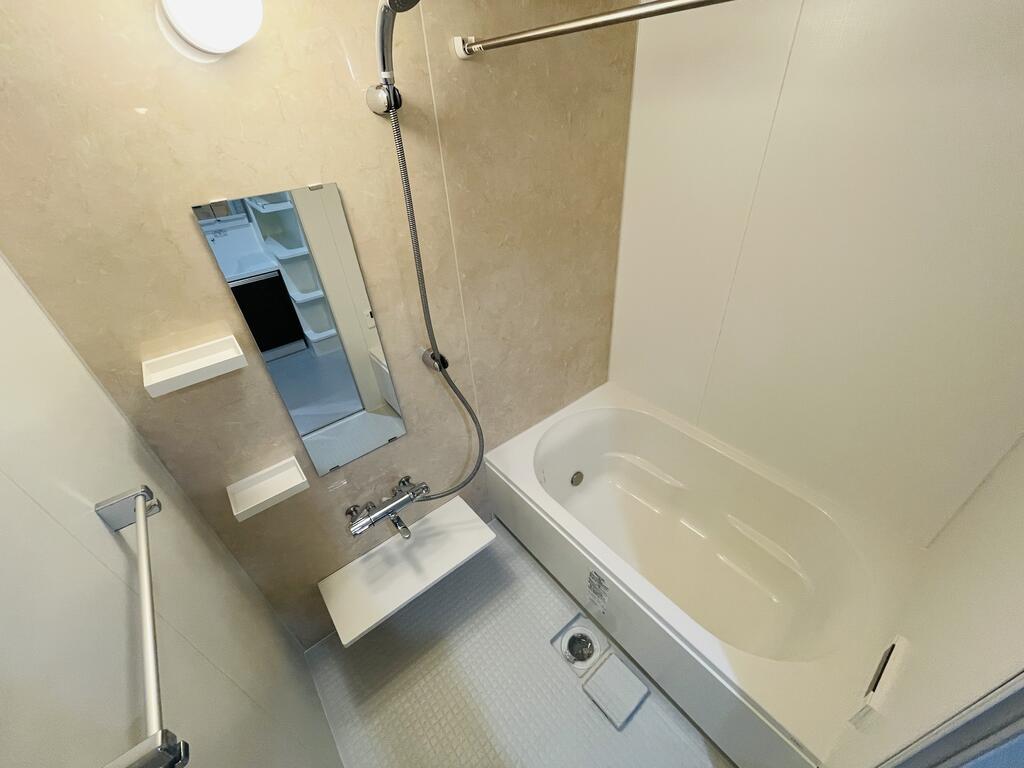 バス・シャワールーム