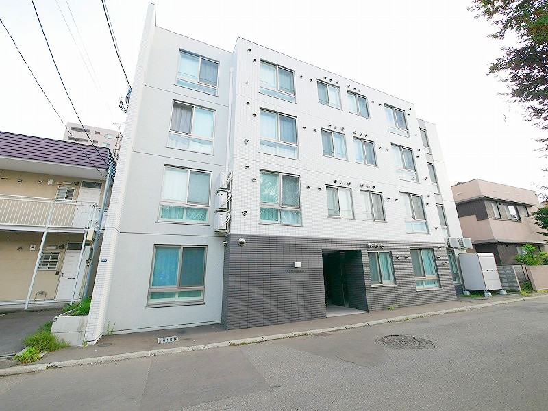 建物外観　都市ガス採用・ネット無料のデザイナーズマンション♪