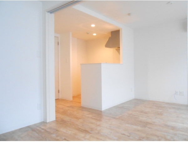 居室・リビング　使いやすい広々としたリビングです♪