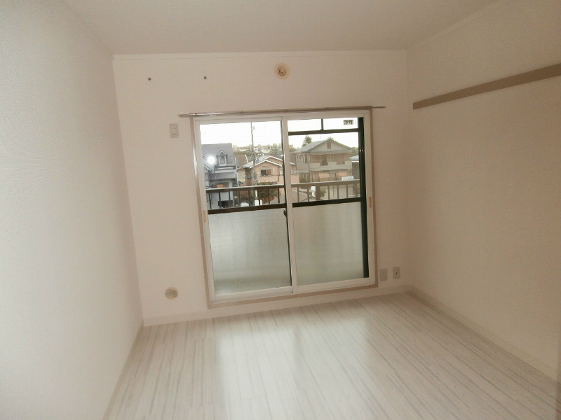 その他部屋・スペース　6帖洋室　※他室写真参照