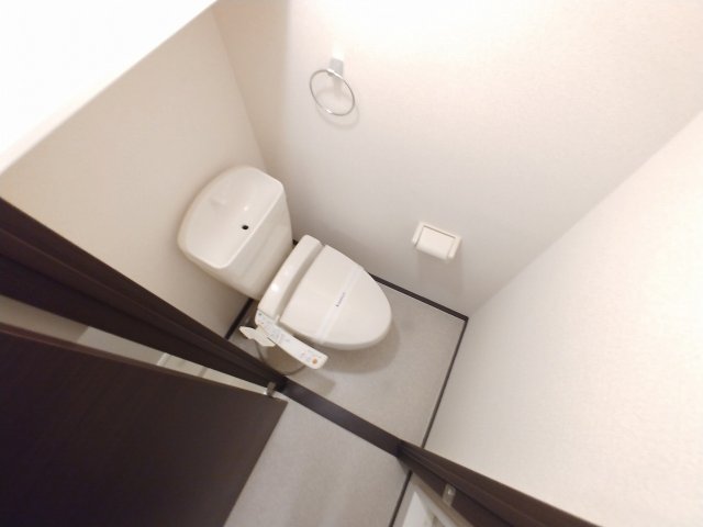 その他　温水洗浄便座あり