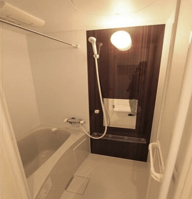 バス・シャワールーム　綺麗な浴槽です！