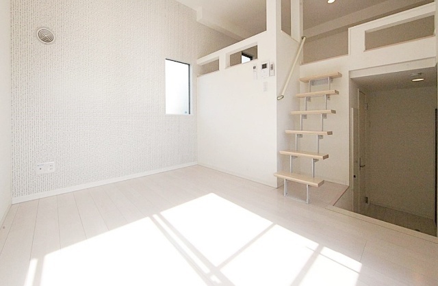 居室・リビング　広々としたお部屋です♪