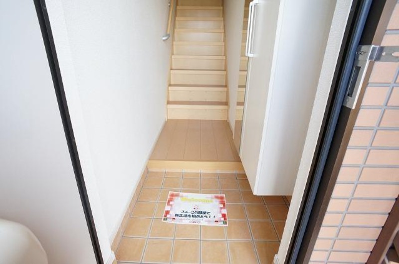 玄関　図面と現状に相違がある場合には現状を優先