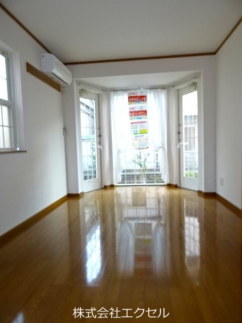 居室・リビング　日当たりも良好なリビングです。