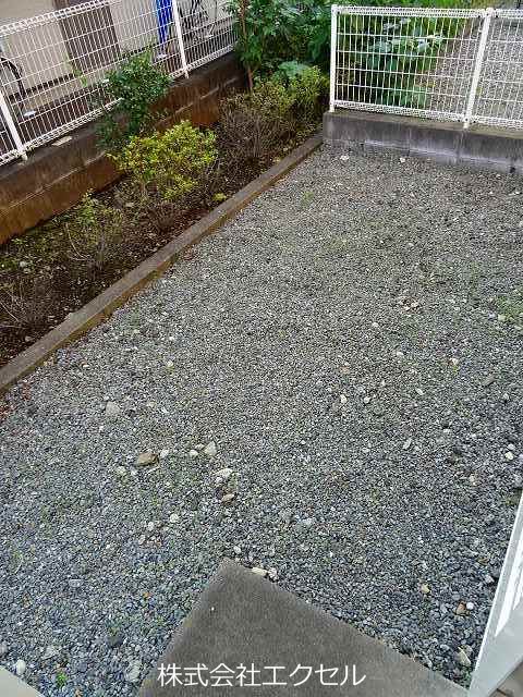 バルコニー　専用庭がございます。