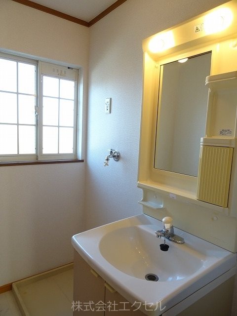 洗面設備　独立洗面台です。