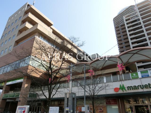 ショッピングセンター　ルリエ新川崎（ショッピングセンター）まで883m