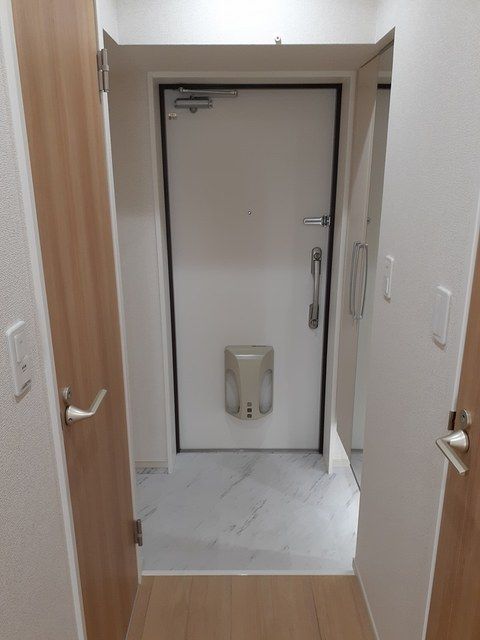 玄関　落ち着いた玄関です