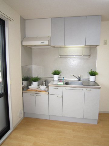 キッチン　明るく使いやすいキッチン