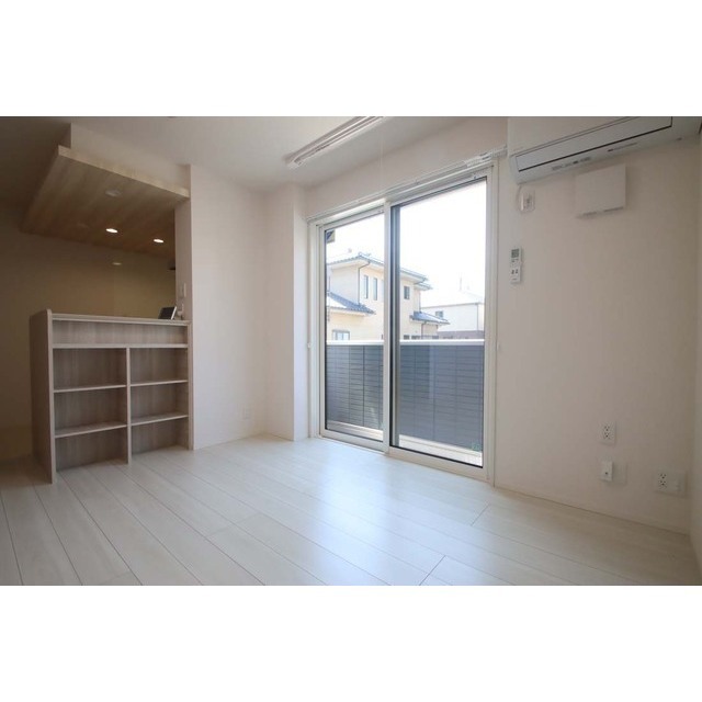 居室・リビング　全て１０３にて撮影