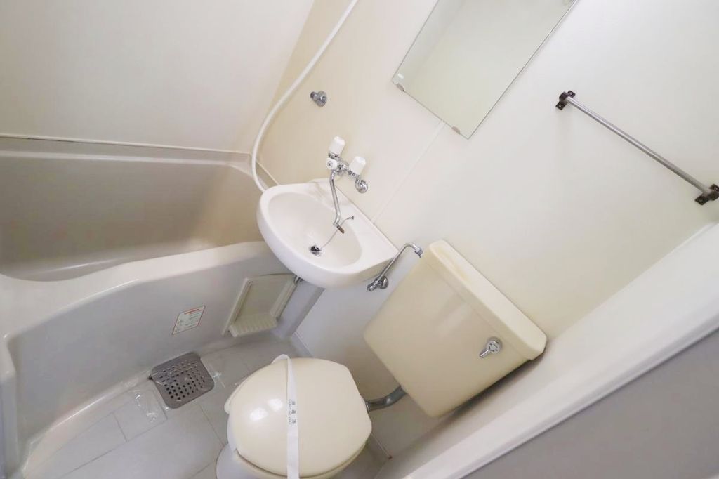 バス・シャワールーム　バス