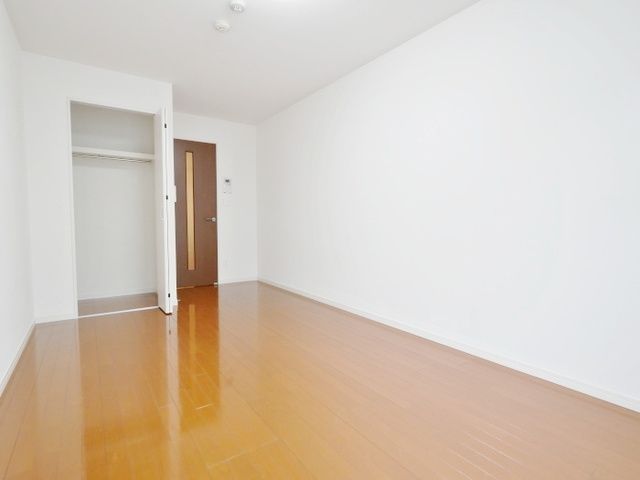 居室・リビング　★フローリングのきれいなお部屋です★