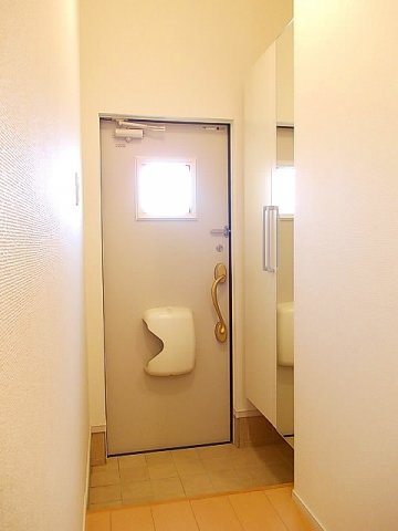 玄関　毎日通る玄関はこちらです