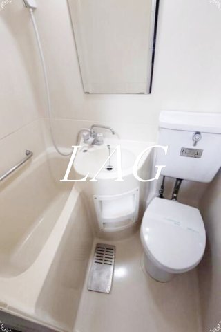 バス・シャワールーム　お風呂です。