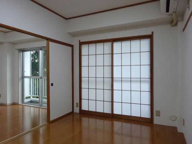 居室・リビング　別部屋参考写真