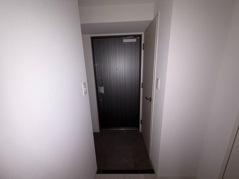 ソルテラス京都西院 悠洛の玄関写真