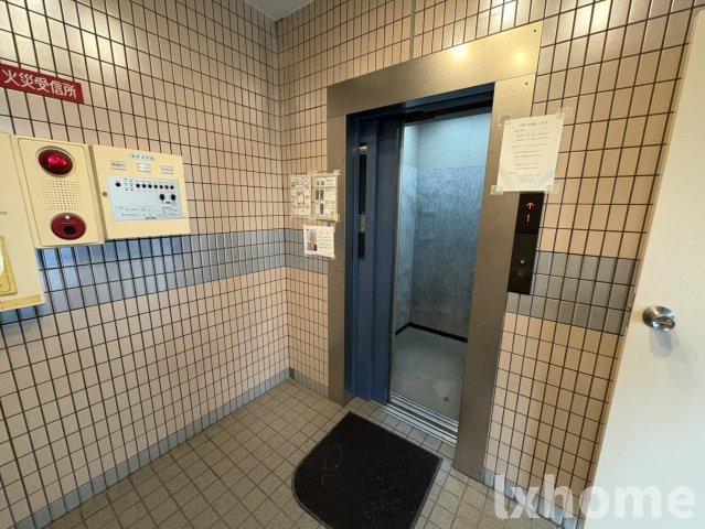 ロビー　建物の内部です