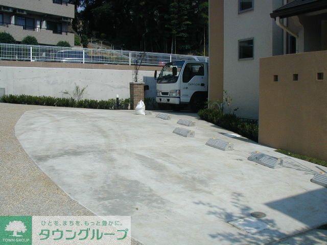 駐車場　E～F棟駐車スペース
