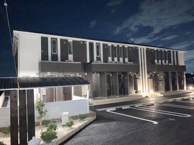 建物外観　外観写真（夜）