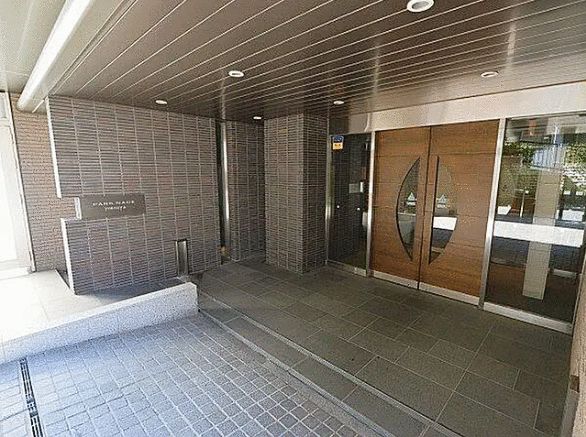 エントランス　毎日通るエントランスはこのようになっています