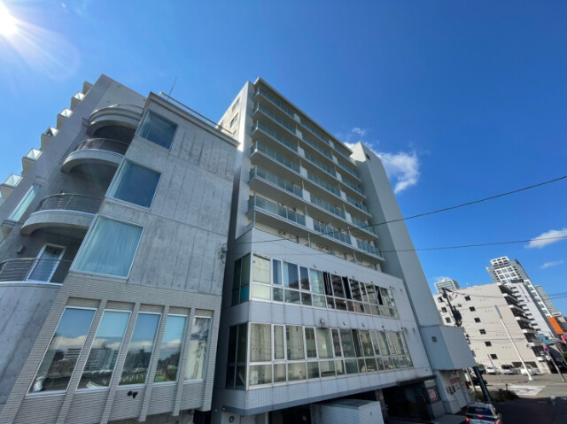 建物外観　札幌市中央区南６条東「Ｌｅｎｎｏｎ　Ｔｅｒｒａｚａ６－３」