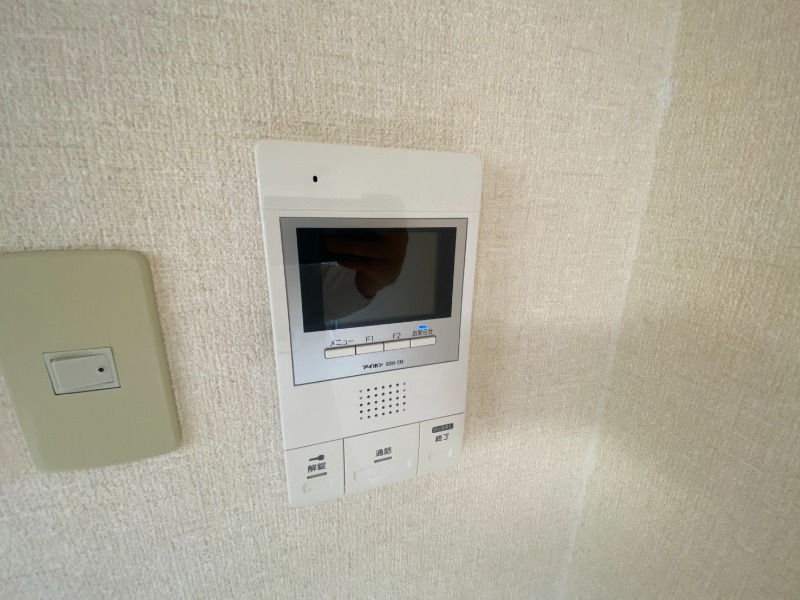 セキュリティ　インターホンで来客確認ができます。安心ですね。