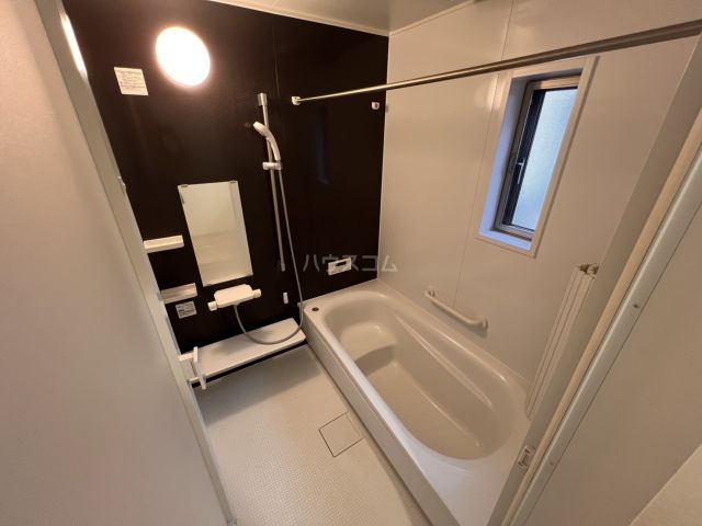 四街道市小名木戸建 12号棟の風呂写真