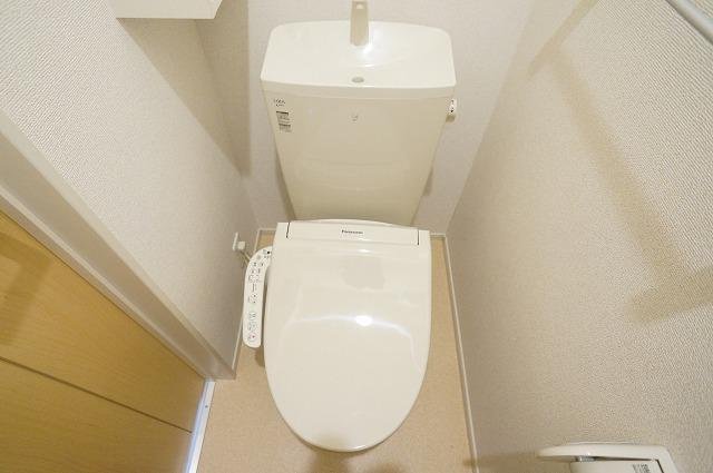 トイレ　落ち着いたトイレです