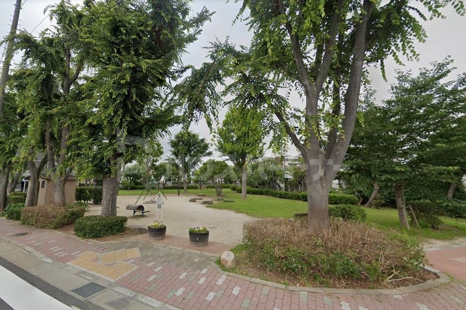 公園　東小岩一丁目第三児童遊園（公園）まで300m
