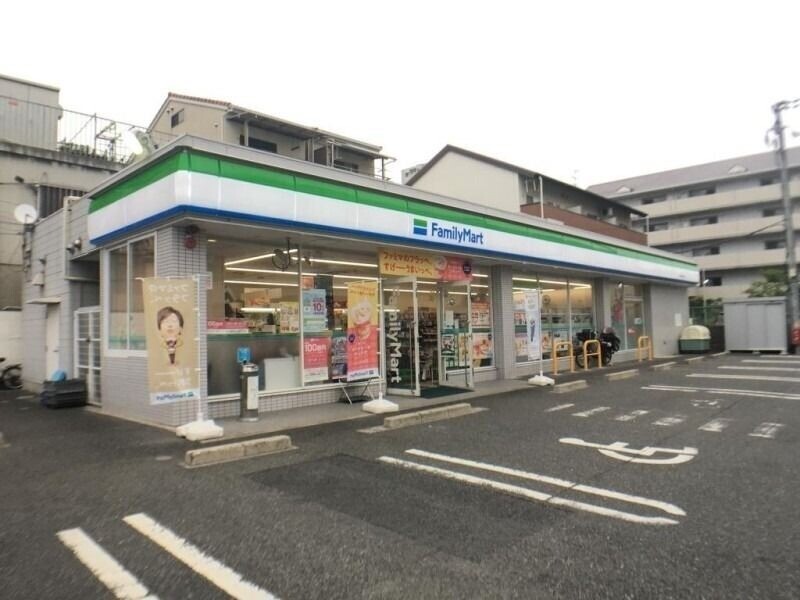 コンビニ　ファミリーマート東中浜４丁目店（コンビニ）まで666m