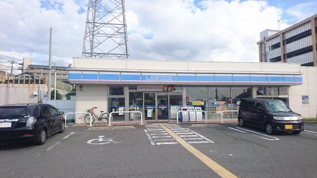 コンビニ　ローソン岸和田小松里町南店（コンビニ）まで414m