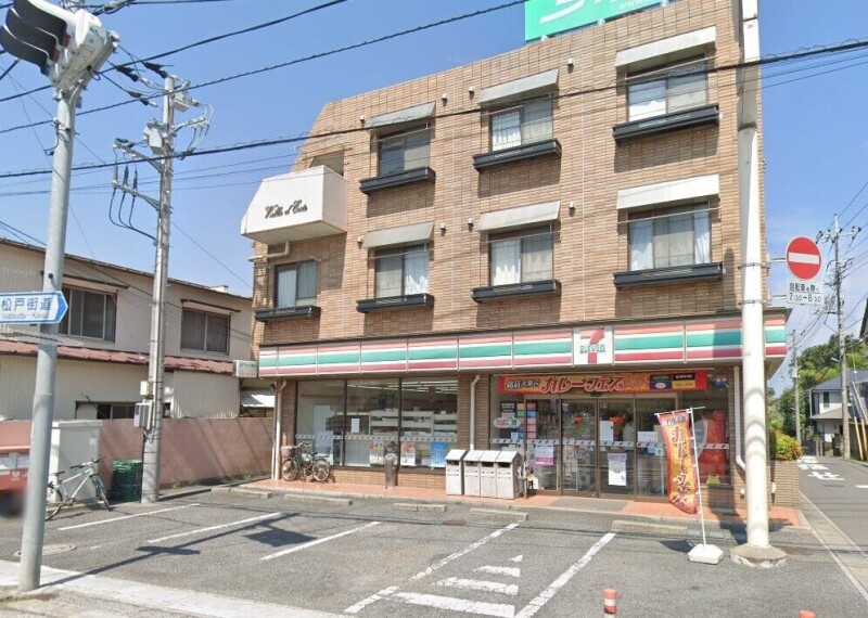 コンビニ　セブンイレブン松戸栗山店（コンビニ）まで527m