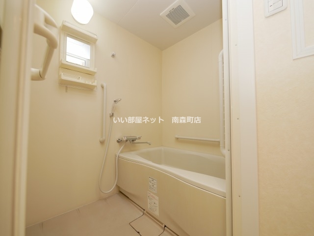 地下鉄谷町線 天神橋筋六丁目駅 徒歩15分 7階建 築22年の風呂写真