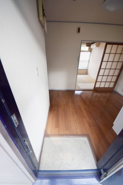 玄関　★お部屋探しは株式会社タウンハウジング東京まで★