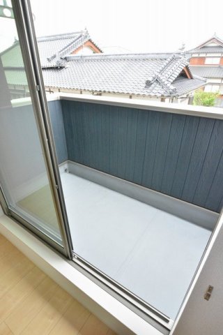 バルコニー　落ち着いた時間を過ごせるバルコニーです