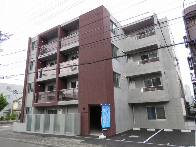 建物外観　☆地下鉄東西線南郷7丁目駅まで徒歩4分！