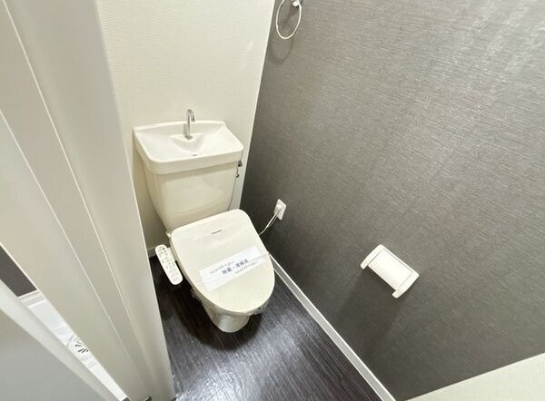トイレ　図面と現状に相違がある場合には現状を優先