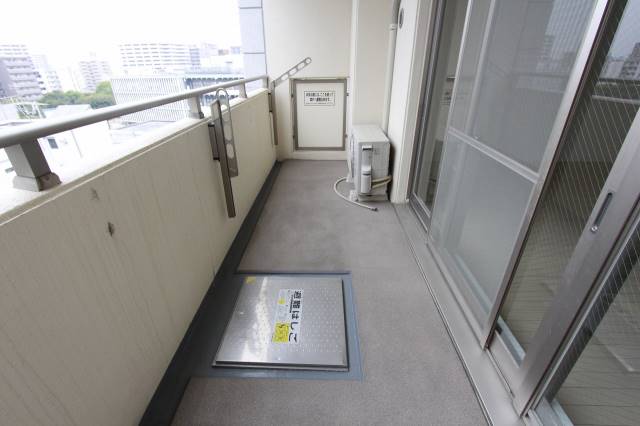 バルコニー　９０２号室室内参照