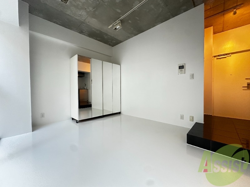 居室・リビング　これまた、明るいお部屋ですねー。ですよねー。はい
