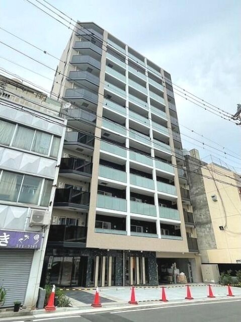 建物外観　オートロック完備