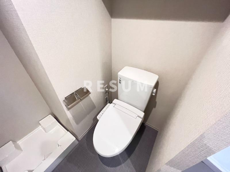 ＪＲ総武線 千葉駅 徒歩10分 8階建 築4年のトイレ写真