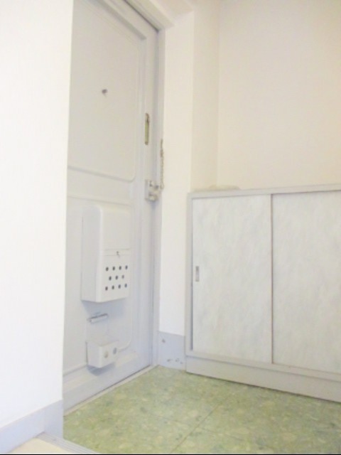 玄関　※同仕様写真含む