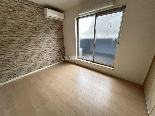 F+style 田井城2号館の居間写真