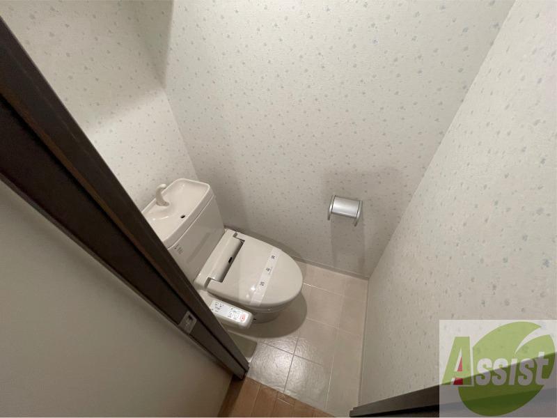 トイレ　トイレです。ウォシュレット付を探している方、おすすめです。